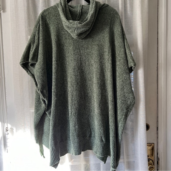 Chenille Pullover Poncho - Picture 7 of 9